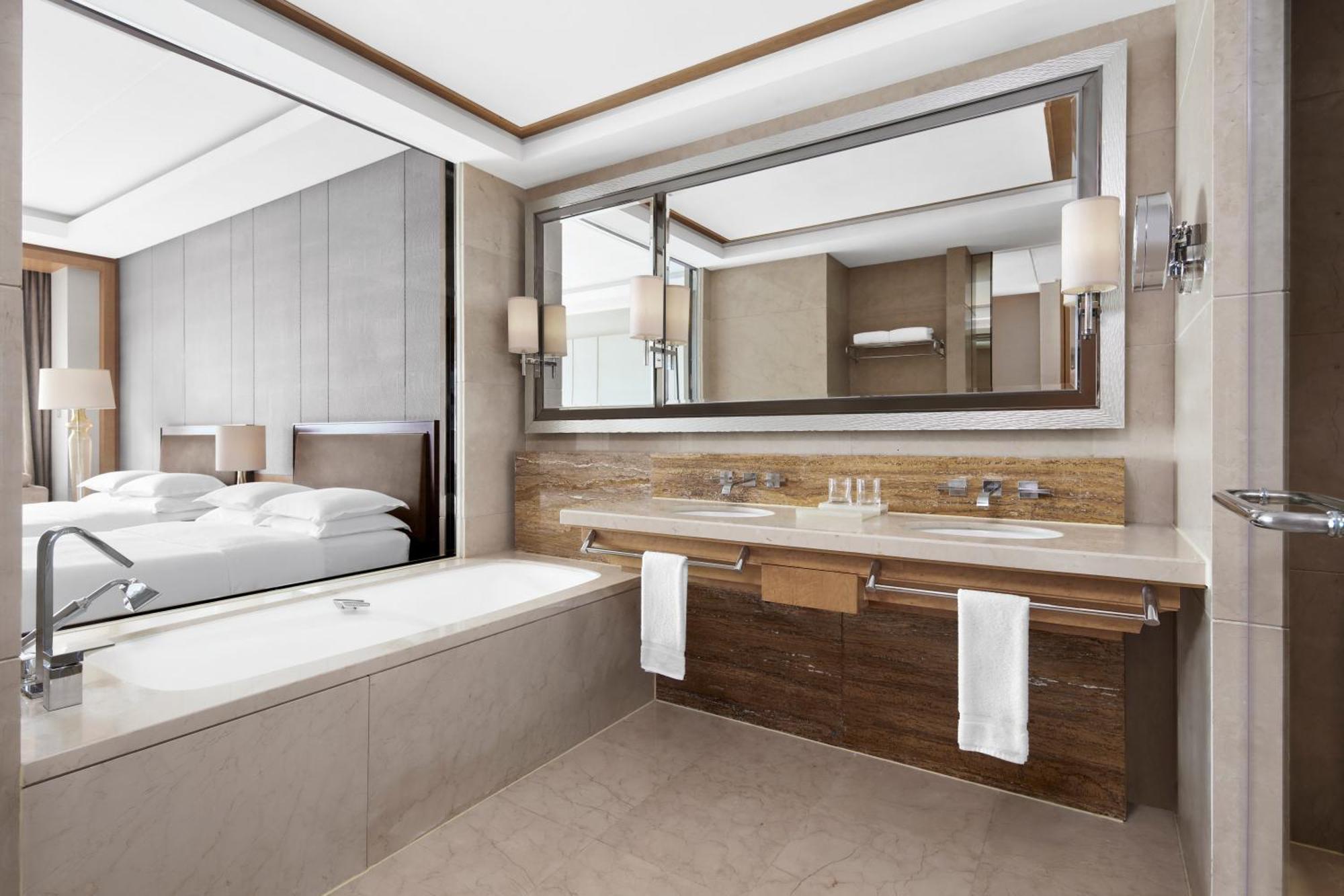 Sheraton Qiandao Lake Resort Chun'an Exterior photo